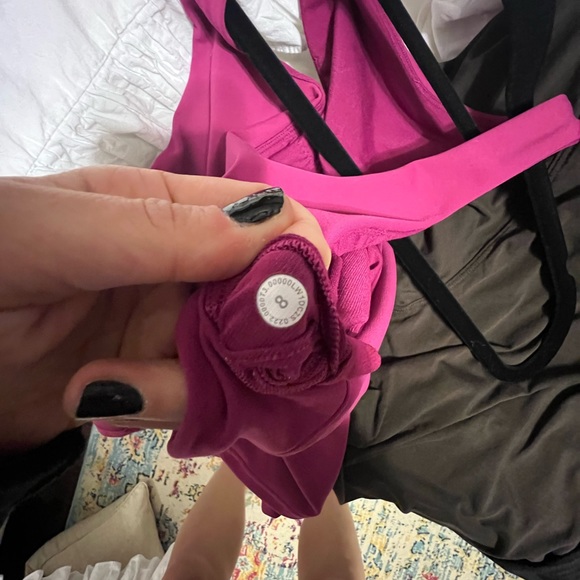 Lululemon tank - Picture 3 of 3